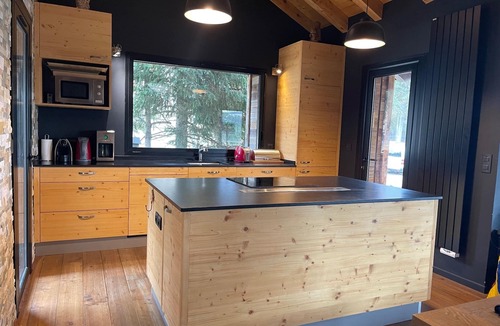 Pyrenees 2000 Ski Chalet | Modern, comfortable family chalet 2 steps from the ski and hiking trails