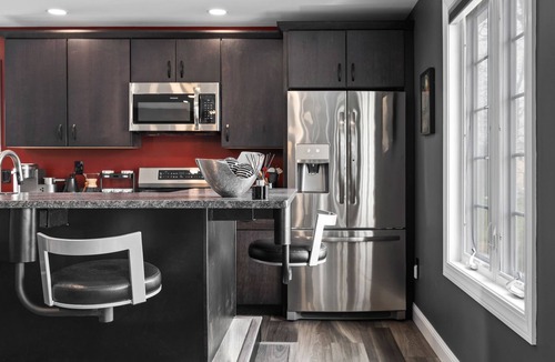 Easthampton Apartment | Modern comfortable apartment just steps from The Williston Northampton School