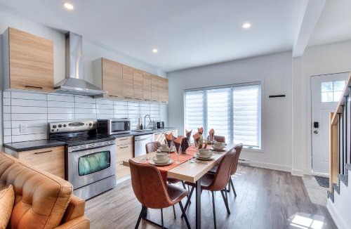 Longueuil Apartment | Modern Comforts 3 Bedroom & Full Kitchen & Wifi & Easy Montreal Access