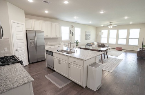 Clodine House | Modern Comforts with a Cozy Touch: Stay in Our Contemporary Home Away from Home