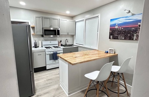 Constable Hook Apartment | Modern Comfy 2 Bedroom Apartment
