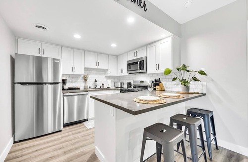 North Auburn House | Modern&Comfy|EV Charger|Kids&Pets| quick 80 access