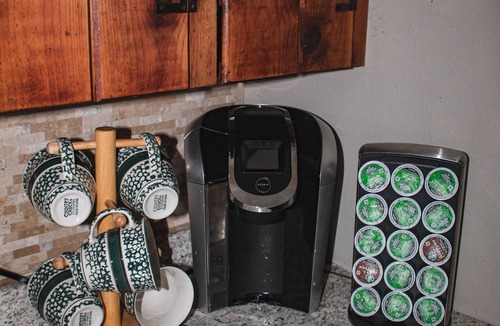 South Dennis House | Modern & Comfy Family Oasis ~ Games, Backyard, BBQ