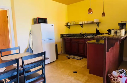 Pepeekeo Apartment | Modern & Comfy Gem: Oceanfront Views, Balcony, Pkg