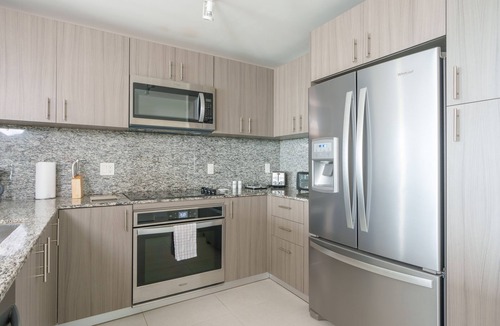 Ludlam Condo | Modern Condo 2BR/2BA Pool Great Location
