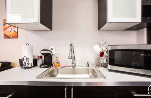 South 7th Ward Condo | Modern condo blocks from Quarters