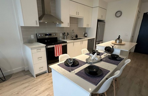 Cambridge Apartment | Modern Condo in Downtown Cambridge - monthly options .