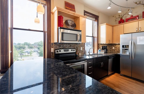 Holland Condo | Modern Condo in Downtown Holland: The Ontario