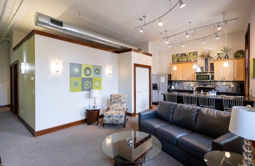 Holland Condo | Modern Condo in Downtown Holland: The Michigan
