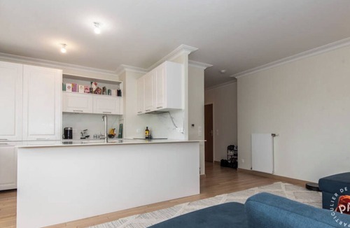 Plateau - Mont-Valerien Condo | Modern Condo Near Paris
