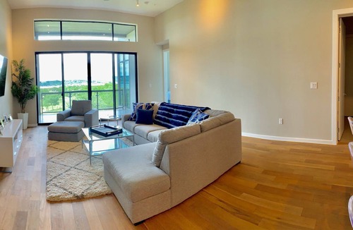Hudson Bend Condo | Modern Condo on Lake Travis