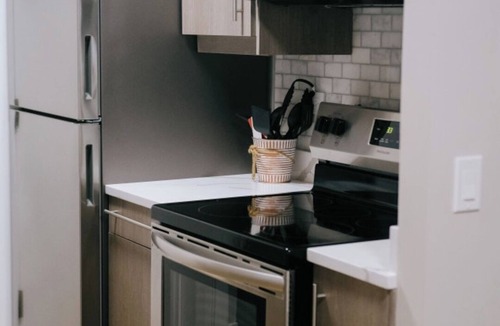 O'Hare Apartment | Modern Condo Safe Chicago Stay Near O’Hare