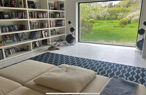 Remsenburg House | Modern contemporary Barn - architectural masterpiece. 5 bedrooms/75ft pool