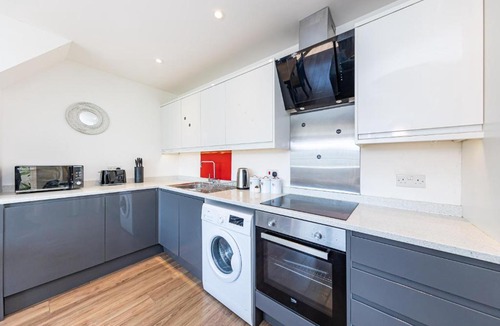 Maidstone Apartment | Modern Contractor Flat in a Great Location