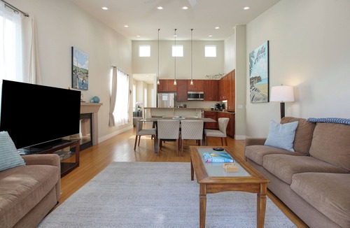 Avila Beach House | Modern Convenience in Avila Beach