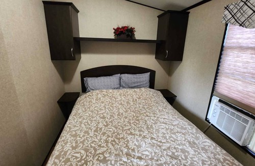 Queenston Cabin | Modern Cottage @Niagara-On-The-Lake