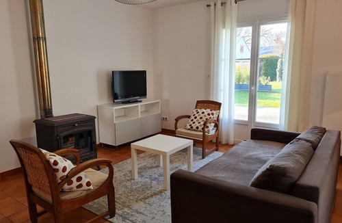 Saint-Sigismond Cottage | Modern cottage with garden, terrace, and private parking
