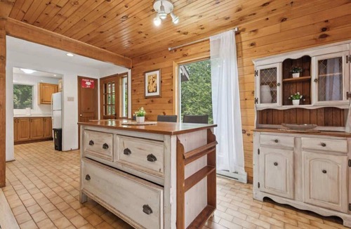 Argenteuil Regional County Municipality House | Modern Cottage Laurentians Private Pool & Nature