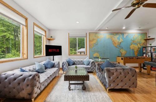 Argenteuil Regional County Municipality Ski Chalet | Modern Cottage Laurentians Private Pool & Nature