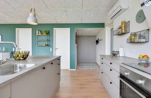 Bjert House | Modern cottage near Binderup Beach