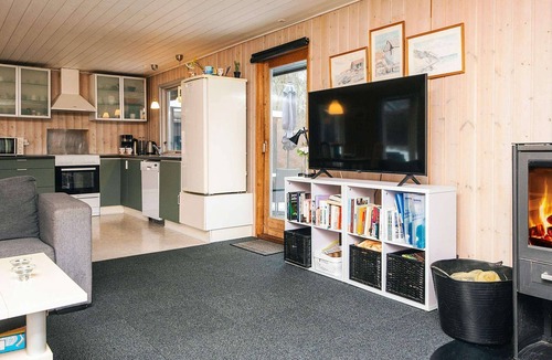 Arrild Ferieby House | Modern Cottage Oasis in Arrild