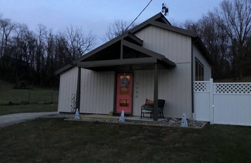 Columbia House | Modern Cottage Rental on a Peaceful Farm near Amish Country in Pennsylvania