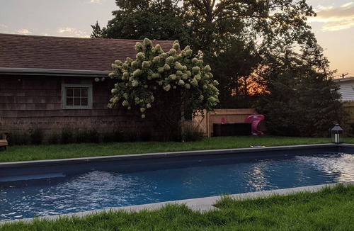 Mattituck Cottage | Modern Cottage with New Heated Pool