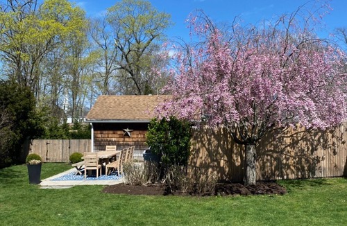 Mattituck Cottage | Modern Cottage with New Heated Pool