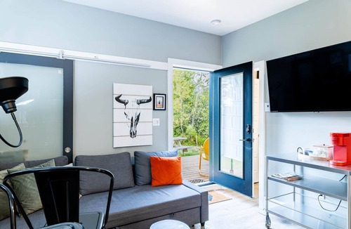 Corran Ban House | Modern Country Guesthouse in PEI—Private Patio, Cozy & Convenient Location