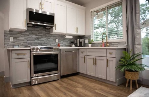 Placerville House | Modern Country 2bed/1bath with pool/Monthly 30d+