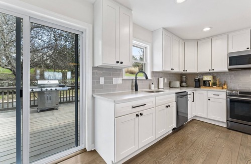 Warwick House | Modern Countryside Haven