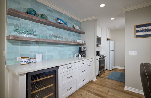Townsite Condo | Modern & Cozy 1-Bedroom with Scenic Walkout Patio – Perfectly Remodeled