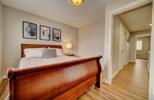 Northgate House | Modern & Cozy 2 BR Townhouse