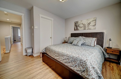 Northgate House | Modern & Cozy 2 BR Townhouse