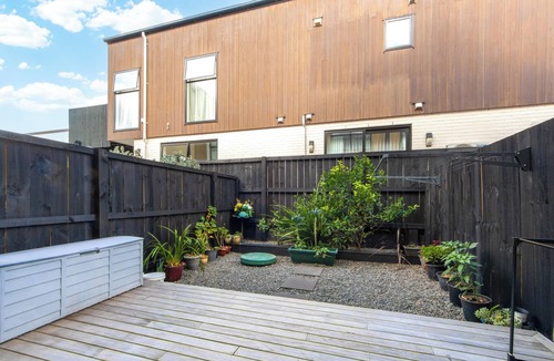 Hobsonville House | Modern & Cozy 2BR Harborlight Terrace