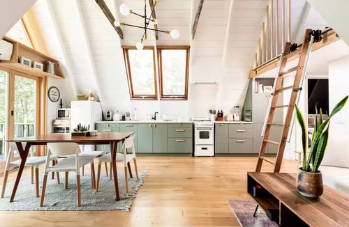 Catskill Cabin | Modern & Cozy A-Frame 2BR + Loft, Firepit & Grill