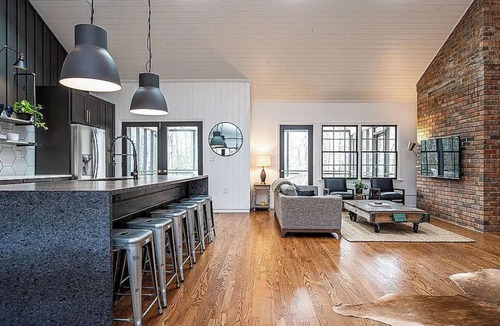 Smyrna House | Modern & Cozy Home in Smyrna