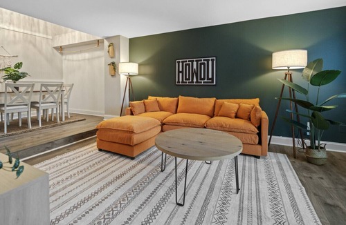 Montgomery Village House | Modern & Cozy | Kid Friendly