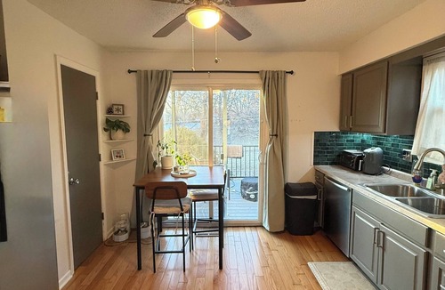 Merriam House | Modern Cozy Retreat. Close to World Cup Matches and Events!