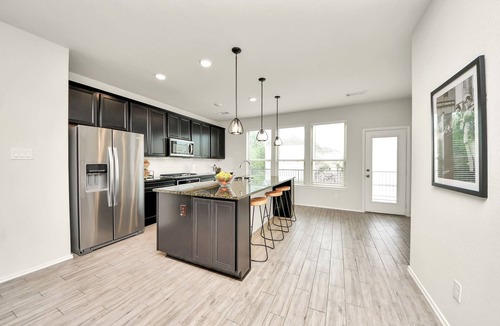 Woodlake - Briar Meadow House | Modern Cozy Spacious 4BR/3.5BA Houston Galleria