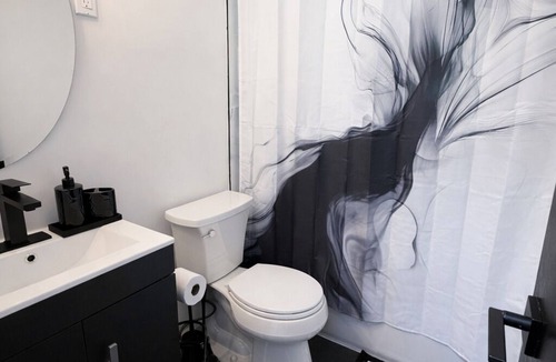 College Park Apartment | Modern Cozy Stay Stylish 2BR Near ATL