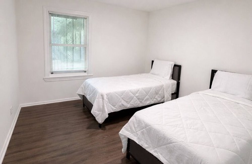 College Park Apartment | Modern Cozy Stay Stylish 2BR Near ATL