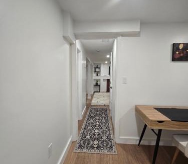 Norwood Apartment | Modern & Cozy Suite