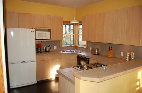 Triangle State House | Modern Craftsman Style House in Hyde Park, Austin