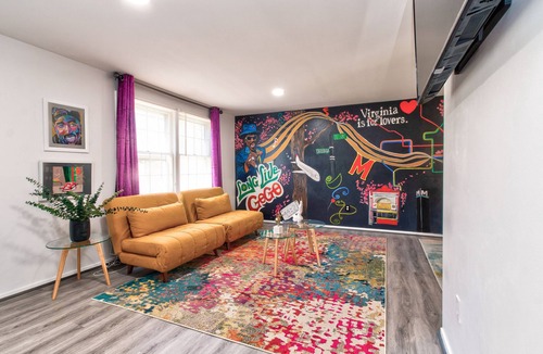 Arlington House | Modern Creative Home Nestled Minutes From DC