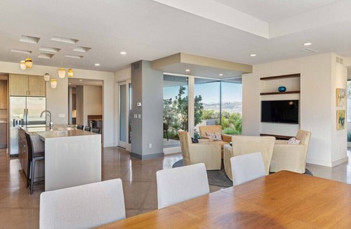 Ivins House | Modern Desert Home w/Private Backyard