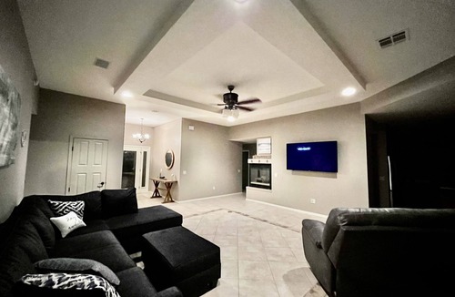 Alamogordo House | Modern Desert Oasis with heated pool, hot tub and game room