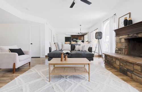 Desert Foothills Estates House | Modern Desert Oasis with A Pool & Nearby Hiking