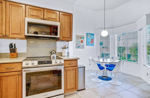 Palm Desert Condo | Modern Desert Retreat: Luxurious Comfort & Endless Activities