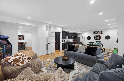 Hedgesville Ski Chalet | Modern Design w/Hot Tub, Sauna, Dome & Game Room
